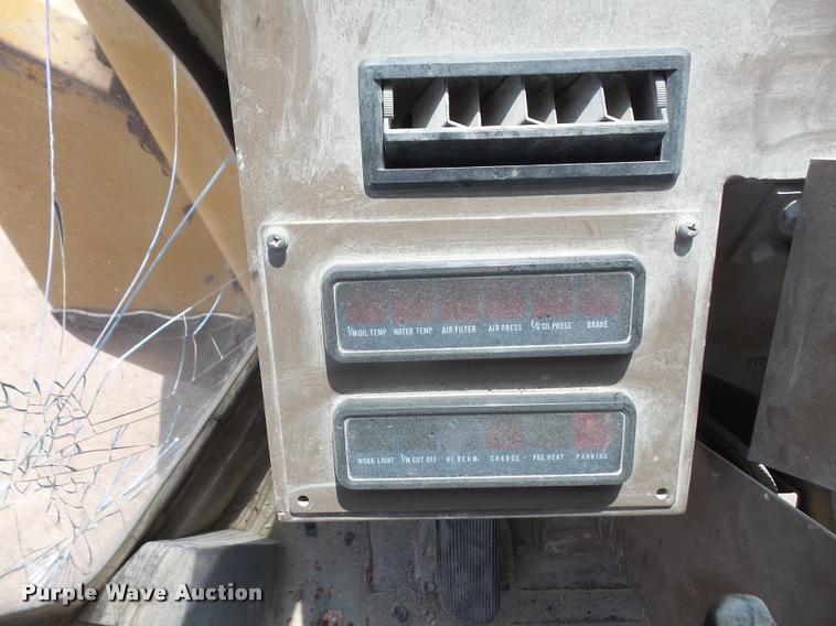 image for item DA1570 Kawasaki 80Z III wheel loader