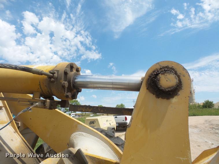 image for item DA1570 Kawasaki 80Z III wheel loader