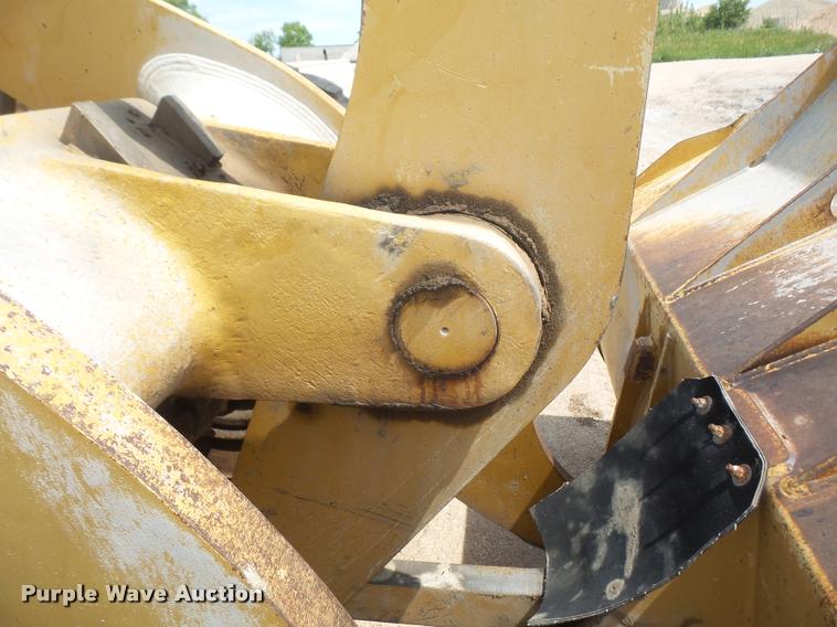 image for item DA1570 Kawasaki 80Z III wheel loader