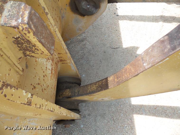 image for item DA1570 Kawasaki 80Z III wheel loader