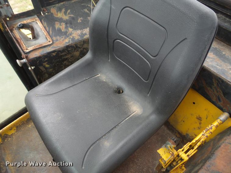 image for item DA1574 Owatonna 880 wheel loader
