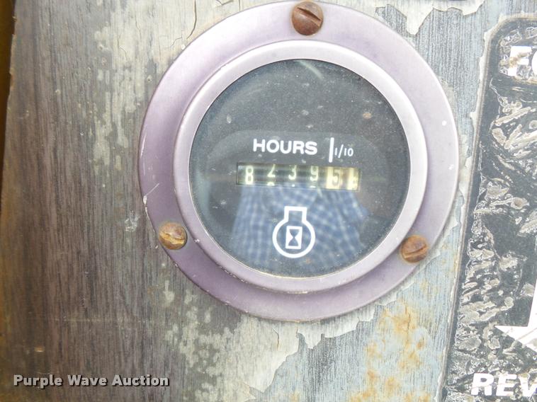 image for item DA1574 Owatonna 880 wheel loader