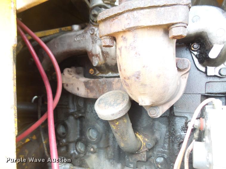 image for item DA1574 Owatonna 880 wheel loader