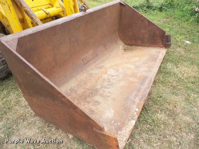 image for item DA1574 Owatonna 880 wheel loader