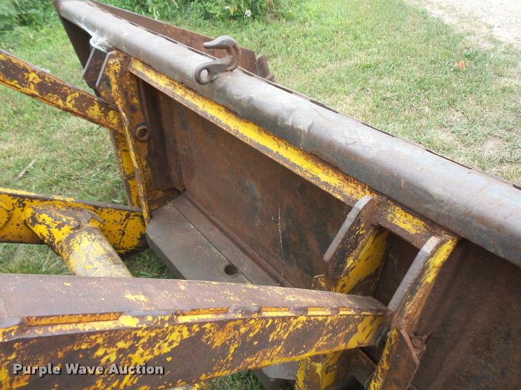 image for item DA1574 Owatonna 880 wheel loader
