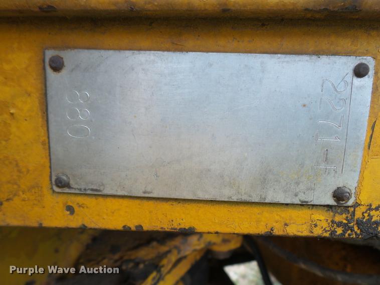 image for item DA1574 Owatonna 880 wheel loader