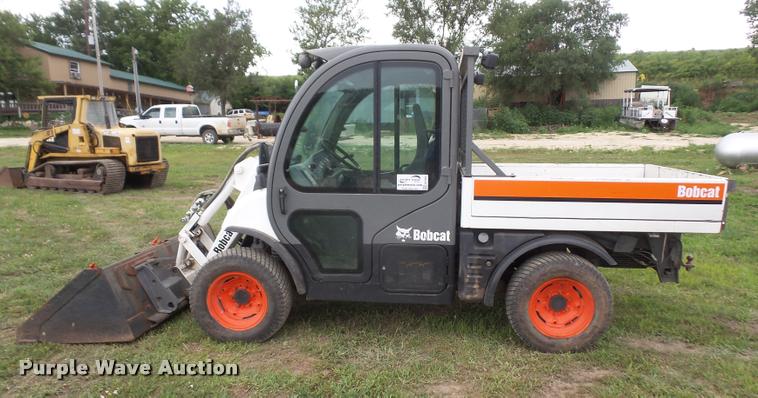 image for item DA1582 2002 Bobcat Toolcat 5600 utility work machine