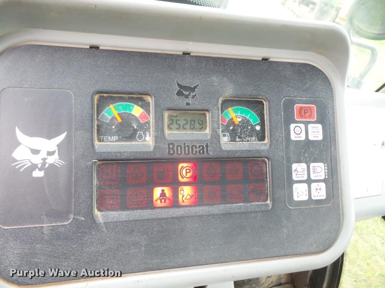 image for item DA1582 2002 Bobcat Toolcat 5600 utility work machine