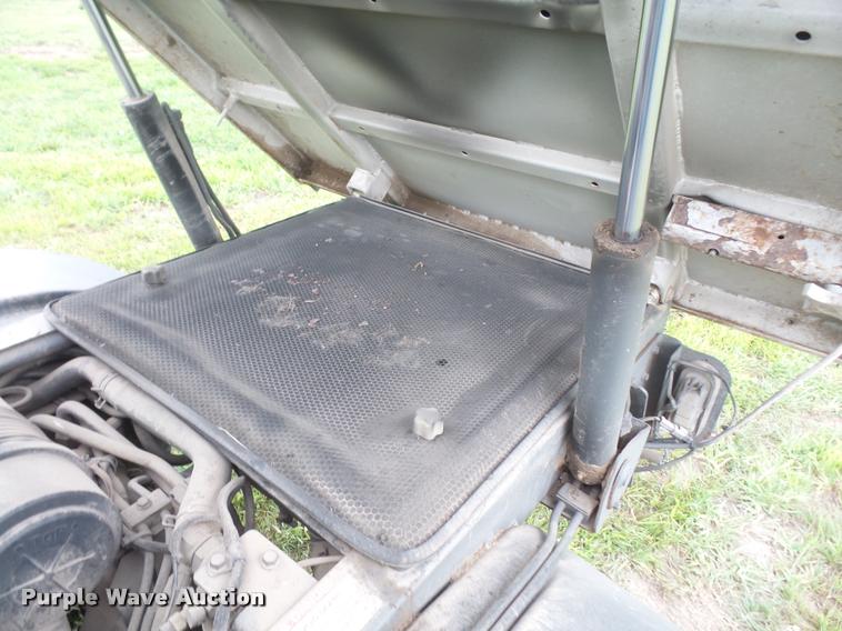 image for item DA1582 2002 Bobcat Toolcat 5600 utility work machine