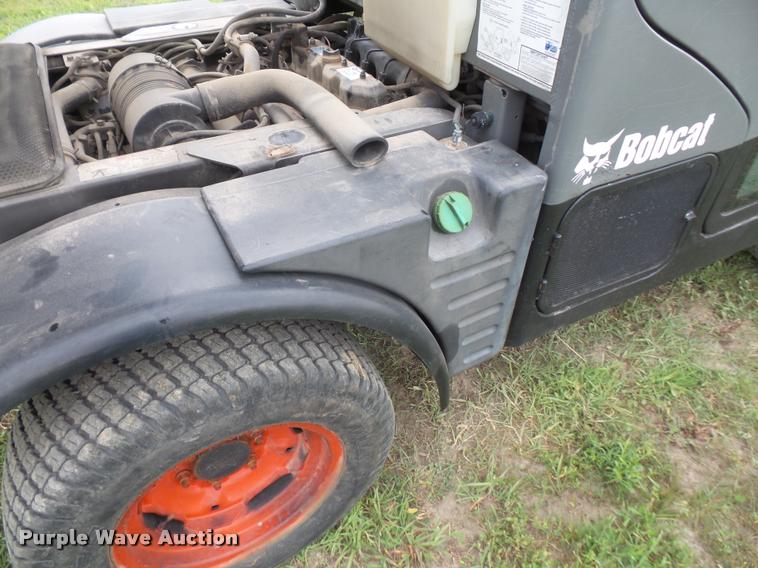 image for item DA1582 2002 Bobcat Toolcat 5600 utility work machine