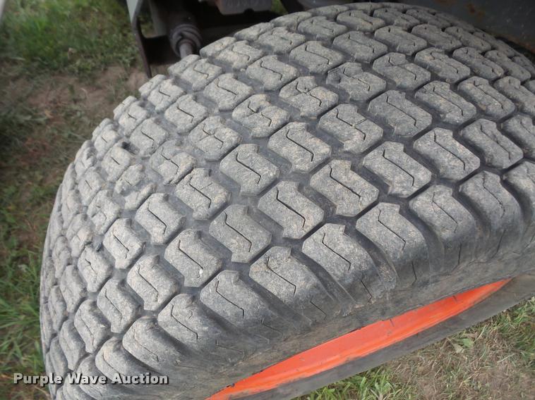 image for item DA1582 2002 Bobcat Toolcat 5600 utility work machine