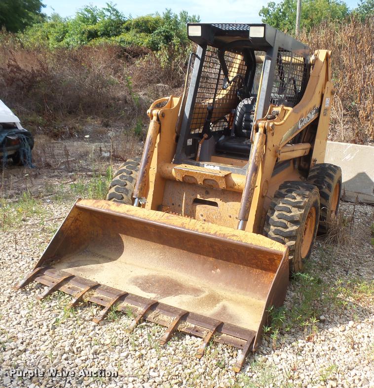 image for item DA1618 2002 Case 85XT skid steer