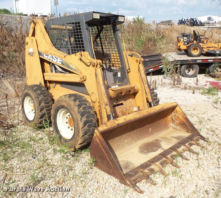 image for item DA1618 2002 Case 85XT skid steer