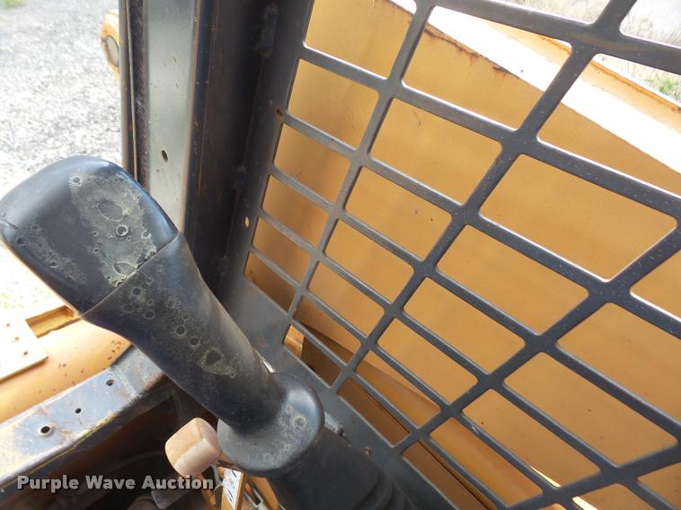 image for item DA1618 2002 Case 85XT skid steer