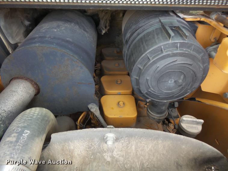 image for item DA1618 2002 Case 85XT skid steer