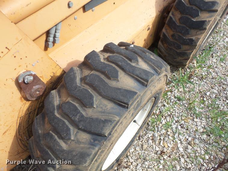 image for item DA1618 2002 Case 85XT skid steer