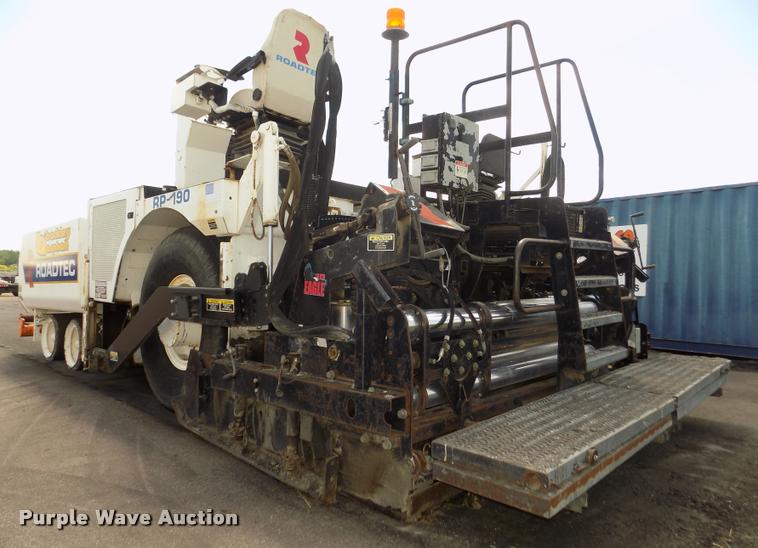 image for item DA3035 2005 Roadtec RP-190 paver