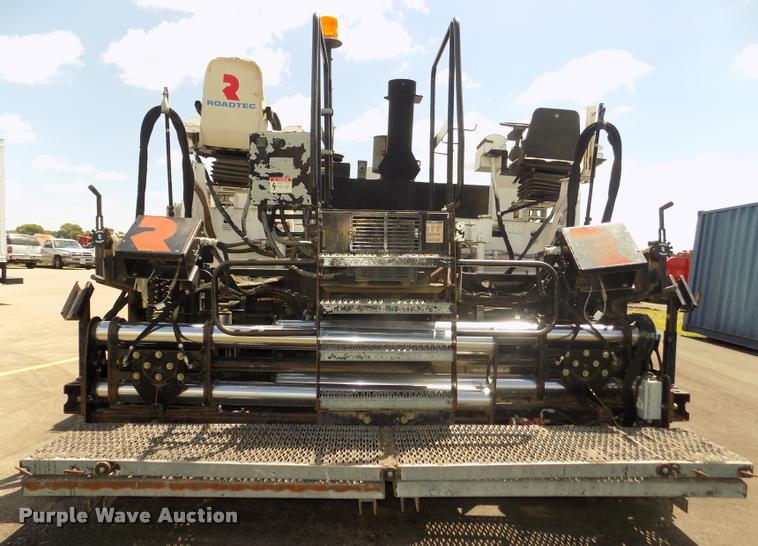 image for item DA3035 2005 Roadtec RP-190 paver