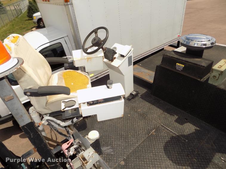 image for item DA3035 2005 Roadtec RP-190 paver