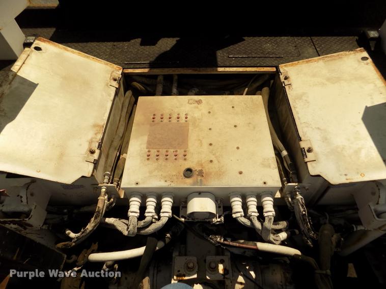 image for item DA3035 2005 Roadtec RP-190 paver