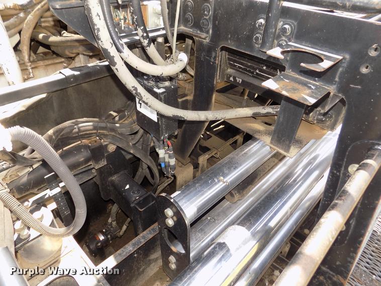 image for item DA3035 2005 Roadtec RP-190 paver