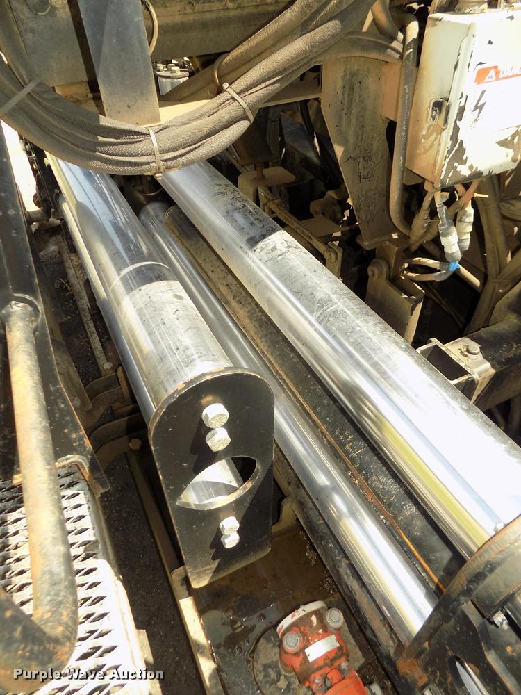 image for item DA3035 2005 Roadtec RP-190 paver