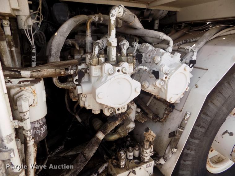 image for item DA3035 2005 Roadtec RP-190 paver