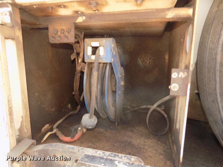 image for item DA3035 2005 Roadtec RP-190 paver