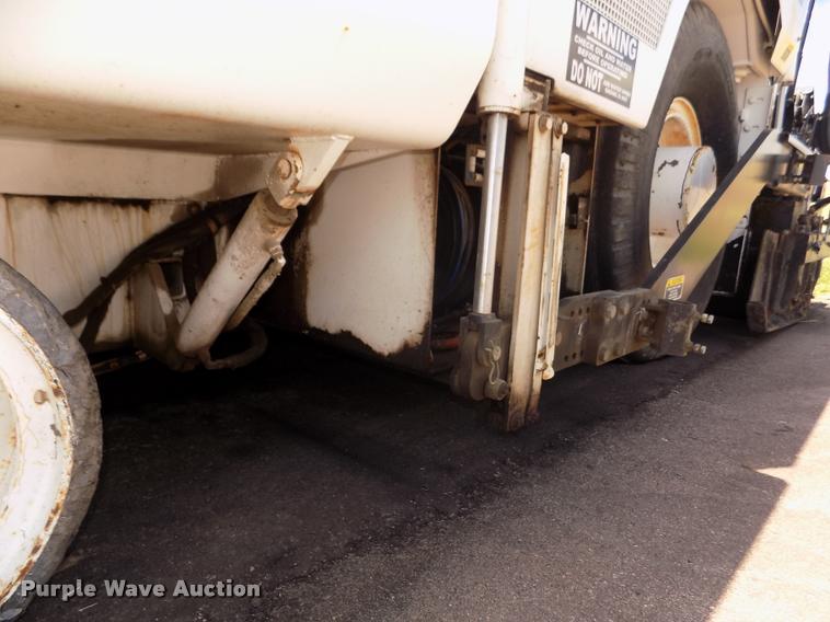 image for item DA3035 2005 Roadtec RP-190 paver