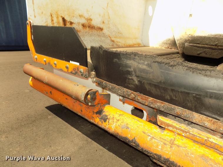 image for item DA3035 2005 Roadtec RP-190 paver