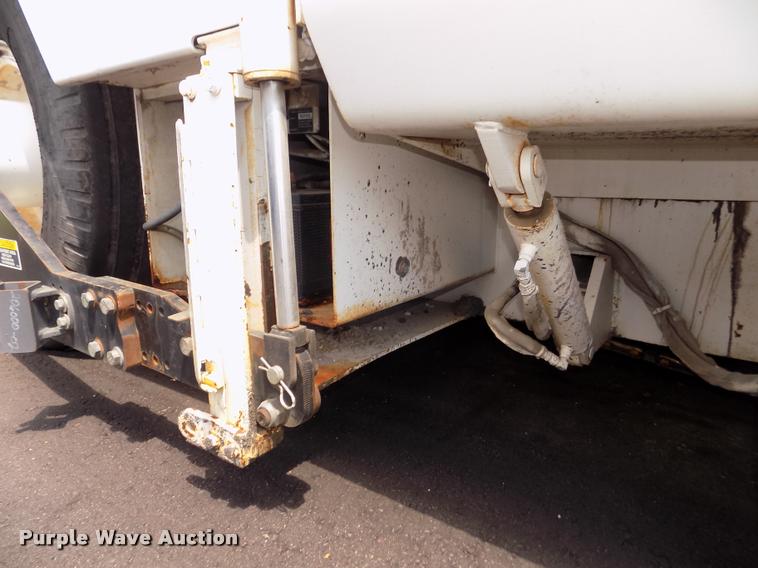 image for item DA3035 2005 Roadtec RP-190 paver