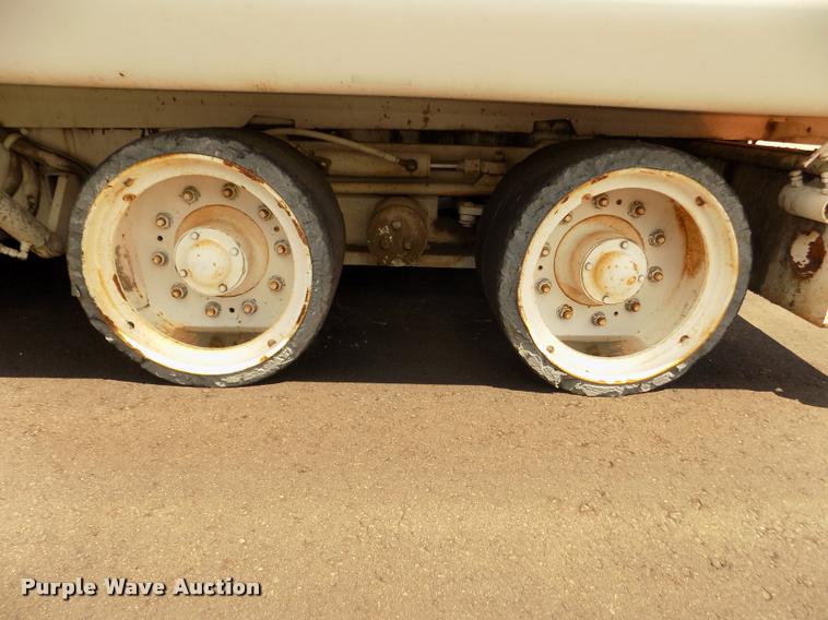 image for item DA3035 2005 Roadtec RP-190 paver