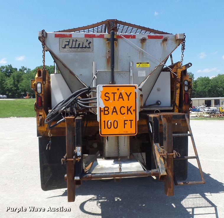 image for item DA3490 2002 International 4900 dump truck