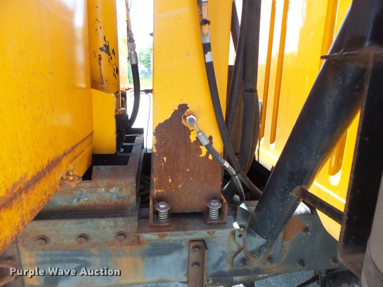 image for item DA3490 2002 International 4900 dump truck