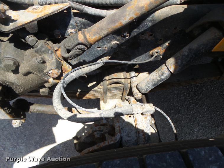 image for item DA3490 2002 International 4900 dump truck