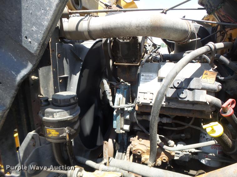 image for item DA3490 2002 International 4900 dump truck