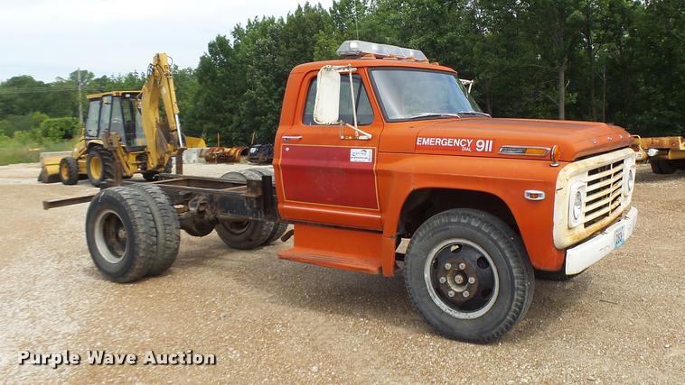 image for item DB1353 1969 Ford 600 truck chassis