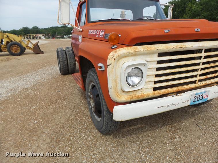 image for item DB1353 1969 Ford 600 truck chassis