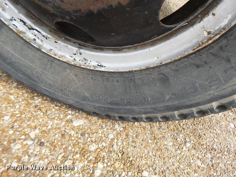 image for item DB1353 1969 Ford 600 truck chassis