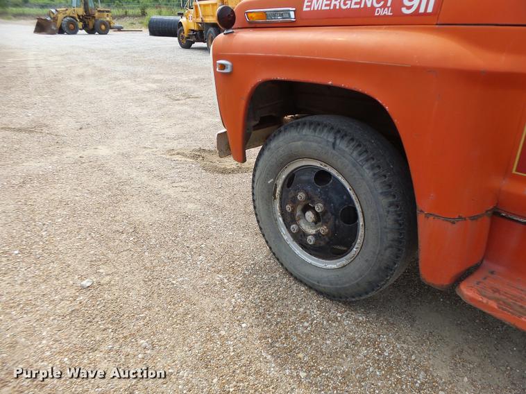 image for item DB1353 1969 Ford 600 truck chassis