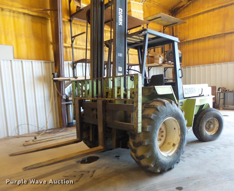 image for item DB1358 Clark DRT-30 forklift