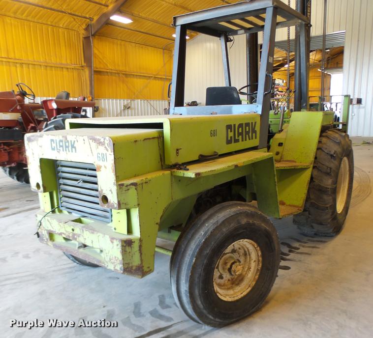 image for item DB1358 Clark DRT-30 forklift