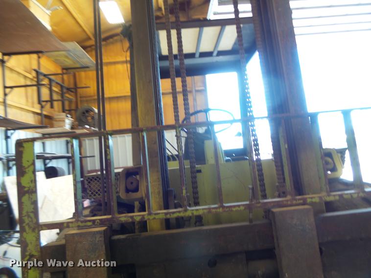 image for item DB1358 Clark DRT-30 forklift