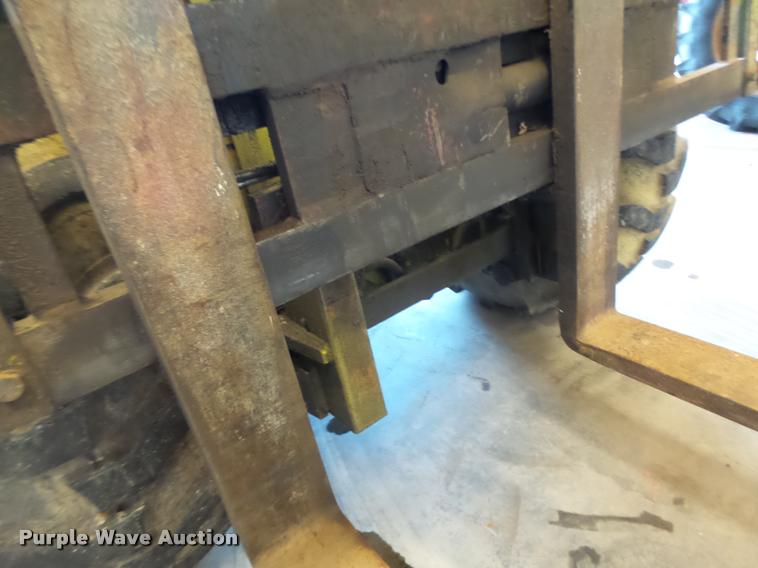 image for item DB1358 Clark DRT-30 forklift