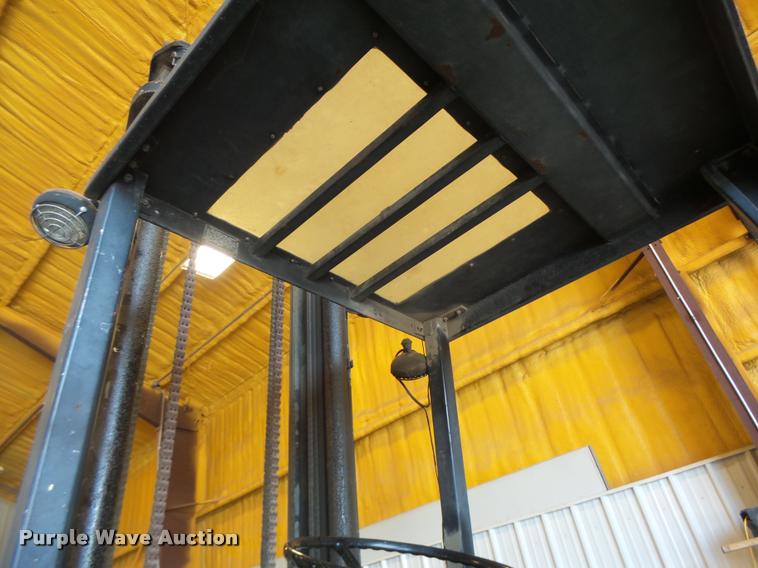 image for item DB1358 Clark DRT-30 forklift