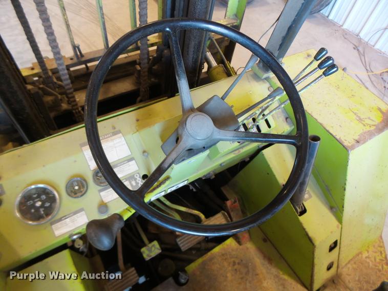 image for item DB1358 Clark DRT-30 forklift