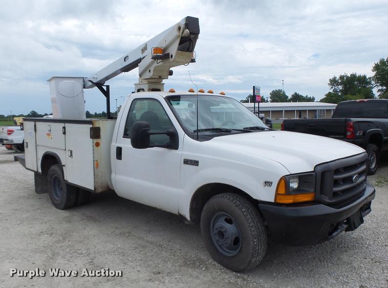 image for item DB1382 1999 Ford F350 Super Duty bucket truck