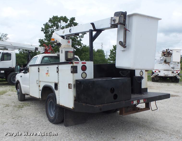 image for item DB1382 1999 Ford F350 Super Duty bucket truck