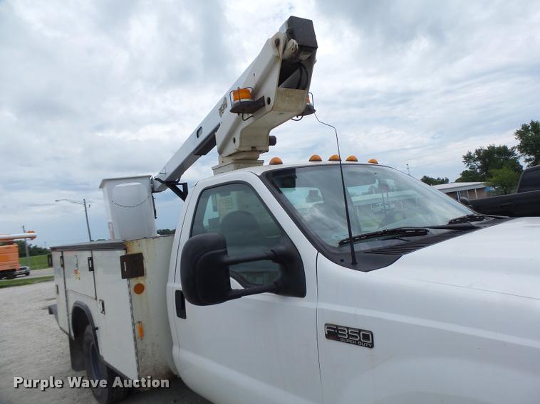 image for item DB1382 1999 Ford F350 Super Duty bucket truck