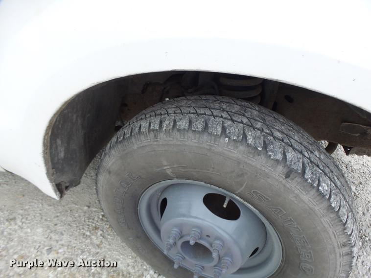 image for item DB1382 1999 Ford F350 Super Duty bucket truck